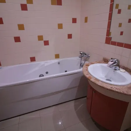 Av. D. Joao Ii Modern Apt Near Altice Arena Apartment
